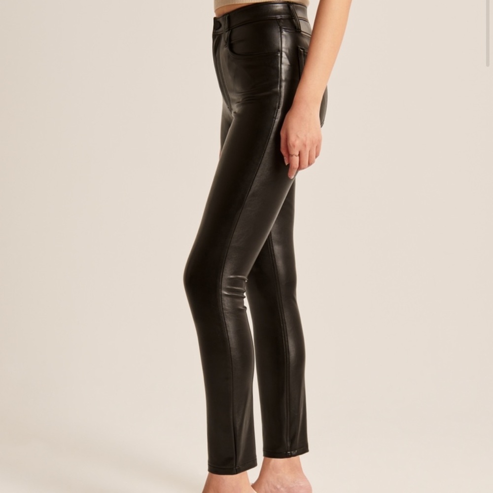 Abercrombie & Fitch Skinny Leather Pant